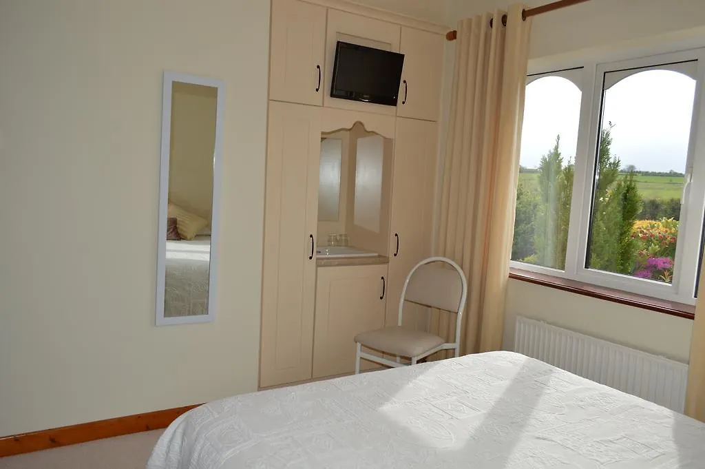 *** Bed & Breakfast Caseys Homedale Killarney Ireland